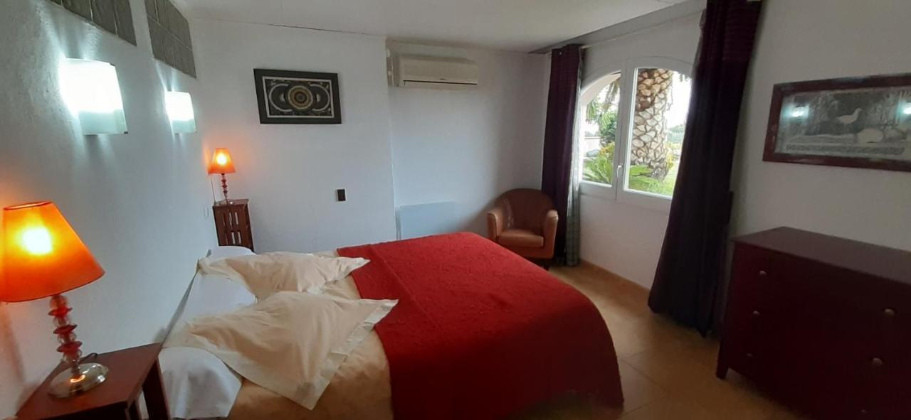 Appartement & Spa - Panoramic Olivars Pau Luaran gambar
