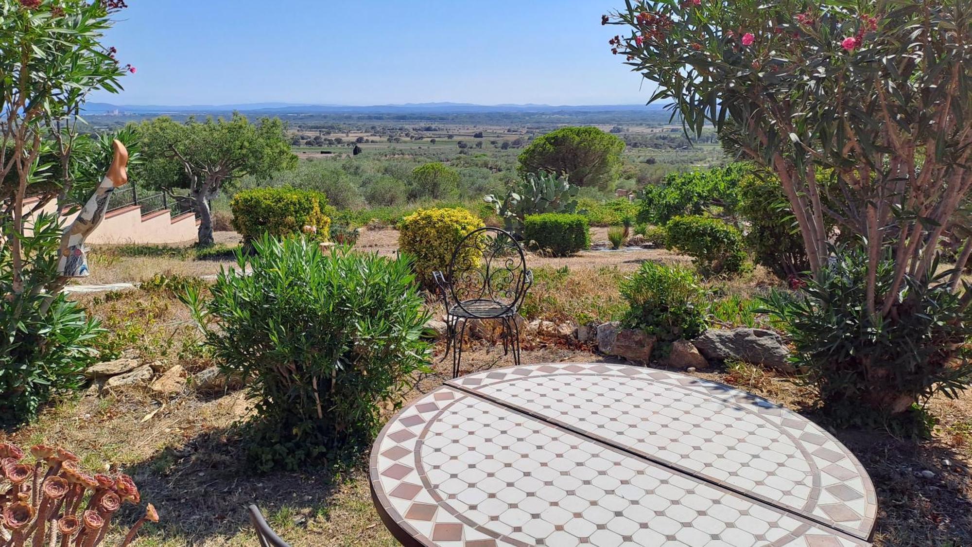 Appartement & Spa - Panoramic Olivars Pau Luaran gambar